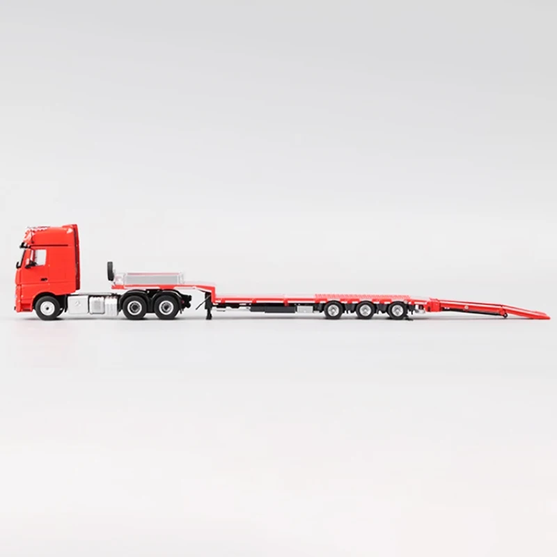 Red Diecast Semi-Truck and Trailer Model 5 Red Diecast Semi-Truck and Trailer Model - Image 5