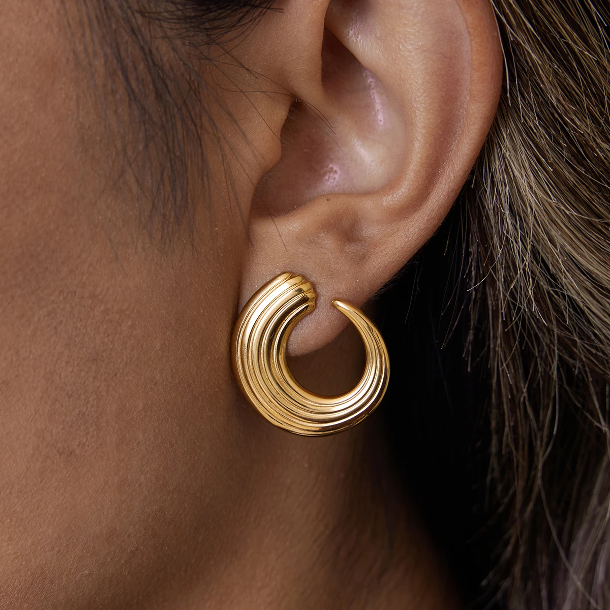 Stainless Steel Geometric Hoop Earrings 2 Stainless Steel Geometric Hoop Earrings - Image 2