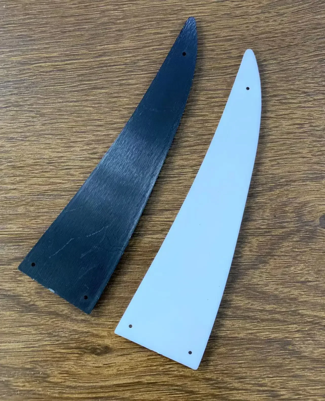 Rickenbacker Truss Rod Cover Black or White 5 Rickenbacker Truss Rod Cover Black or White - Image 5