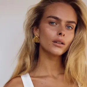 Modern Gold-Toned Stainless Steel Wave Earrings 9 Sccd8886d9a074b92b234361224f6db800