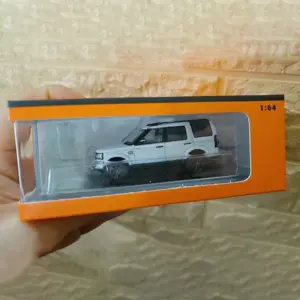 Land Rover Discovery 4 1/64 Diecast Model in Silver 13 Scd00c8aab32d4aa5b470efe26766e920B