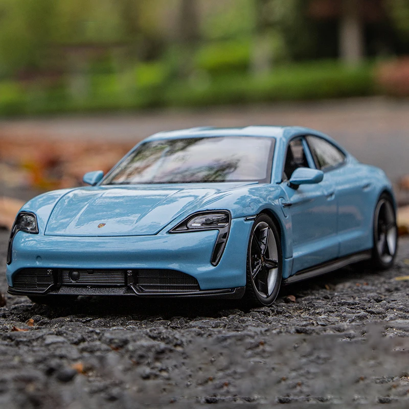 Blue Porsche Taycan Turbo S Model 1:24 Scale 5 Blue Porsche Taycan Turbo S Model 1:24 Scale - Image 5