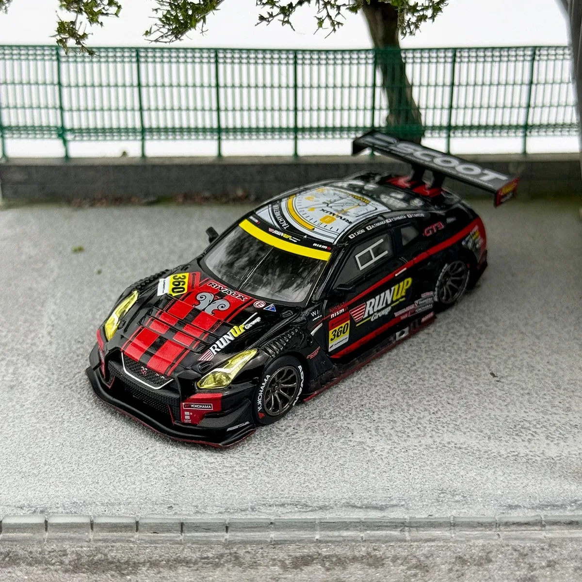 Detailed 1:64 Diecast Car Collection by MASSDI 5 Detailed 1:64 Diecast Car Collection by MASSDI - Image 5