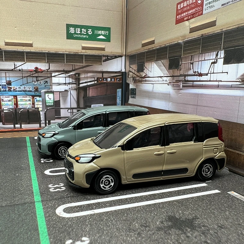 Toyota Sienta Miniature Diecast Model - 7cm Display Piece 3 Toyota Sienta Miniature Diecast Model - 7cm Display Piece - Image 3