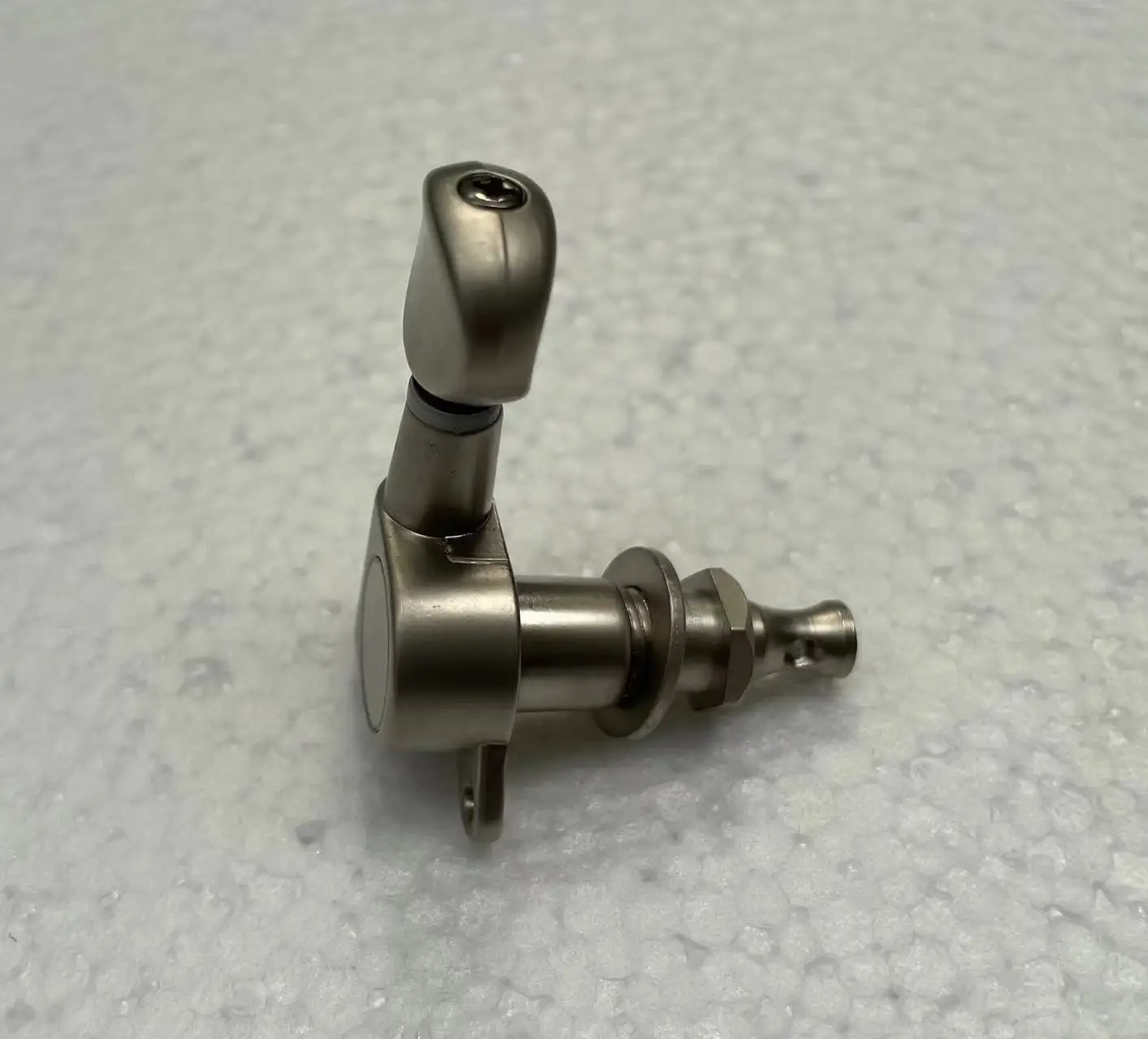 Professional Guitar Tuning Pegs Satin Silver 4 Professional Guitar Tuning Pegs Satin Silver - Image 4