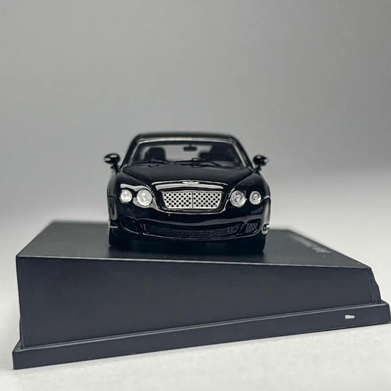 1/87 Resin Continental Flying Spur Model 6 1/87 Resin Continental Flying Spur Model - Image 6