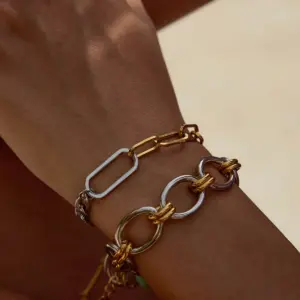 Scdc0de2ed6884ff3b32fe71c593d6b536