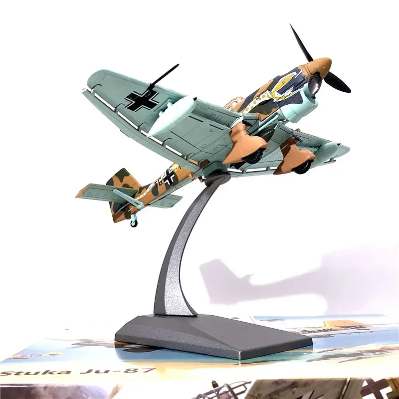 1/72 Scale WWII Stuka Ju-87 Die-Cast Model 3 1/72 Scale WWII Stuka Ju-87 Die-Cast Model - Image 3