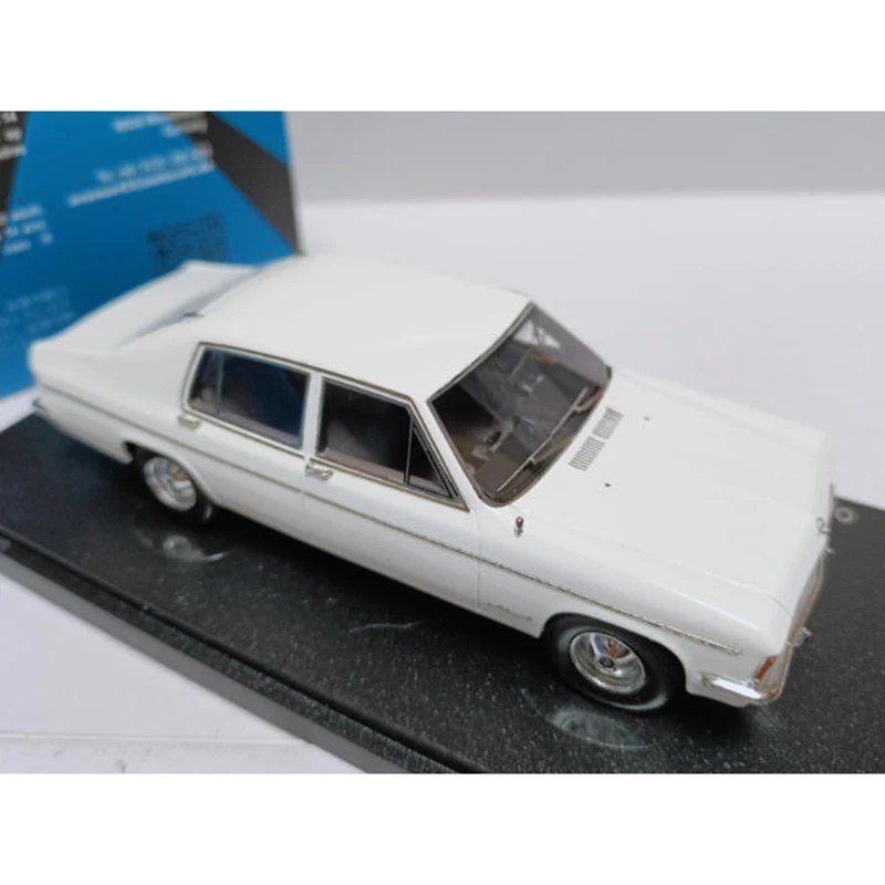 Opel Admiral B ZDF 1972 Scale Model Collection 4 Opel Admiral B ZDF 1972 Scale Model Collection - Image 4