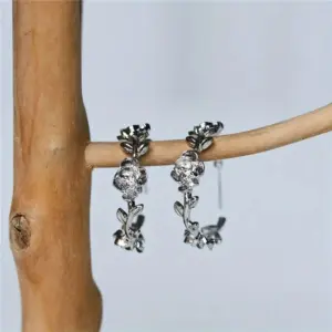 Vintage Floral Drop Earrings in Gold or Silver 10 Scec7a5c508e64e2080f0f5de8d30d563G