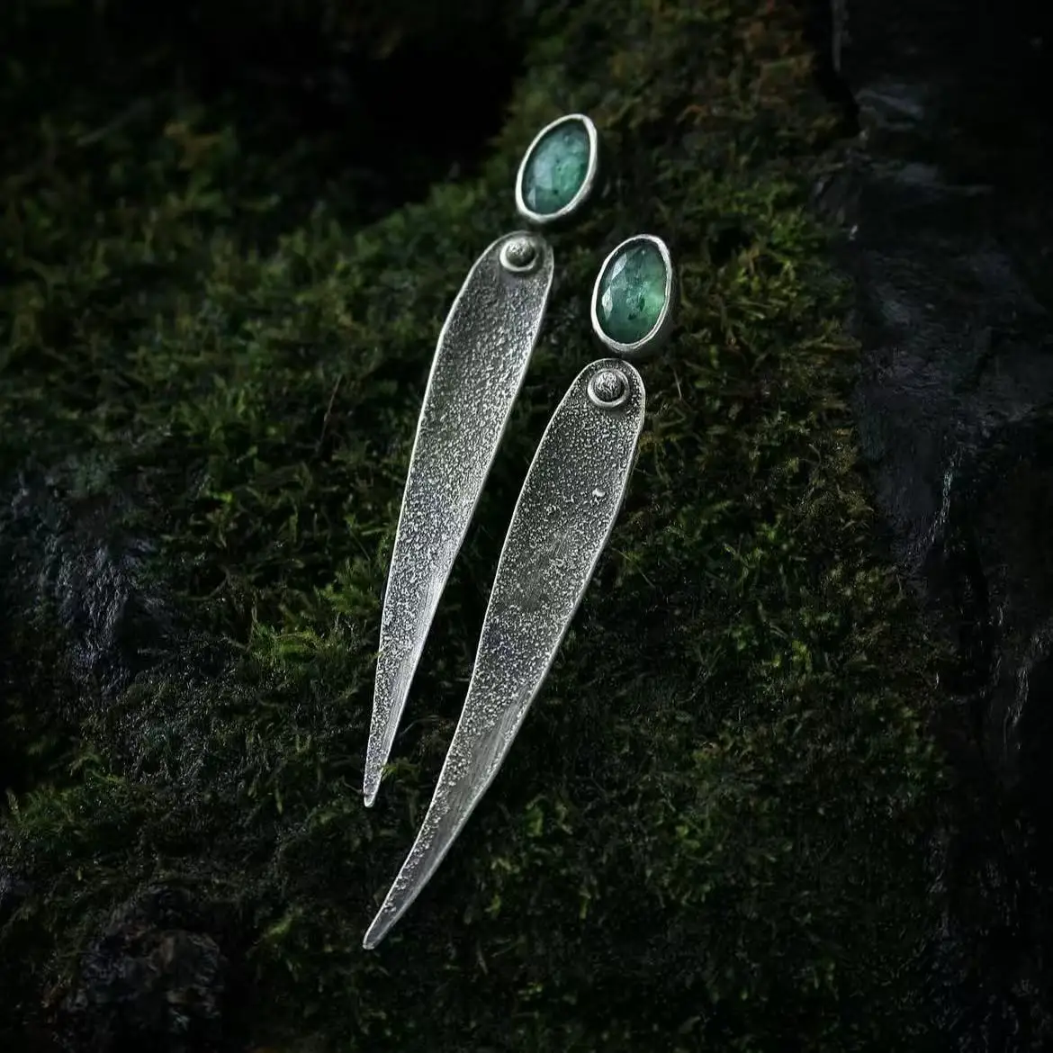 Vintage Green Stone Drop Earrings for Women 4 Vintage Green Stone Drop Earrings for Women - Image 4