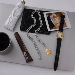 Scf19f9057a464a23889695375d3fbcfaQ