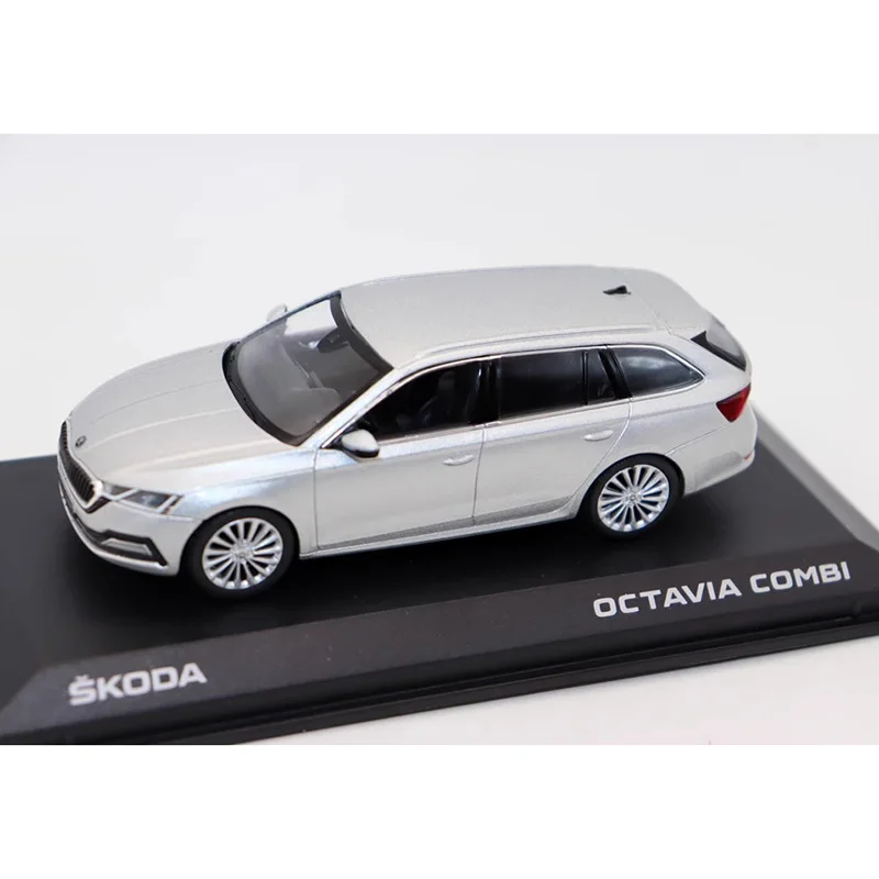 Skoda Octavia Combi A8 1:43 Diecast Model 2 Skoda Octavia Combi A8 1:43 Diecast Model - Image 2