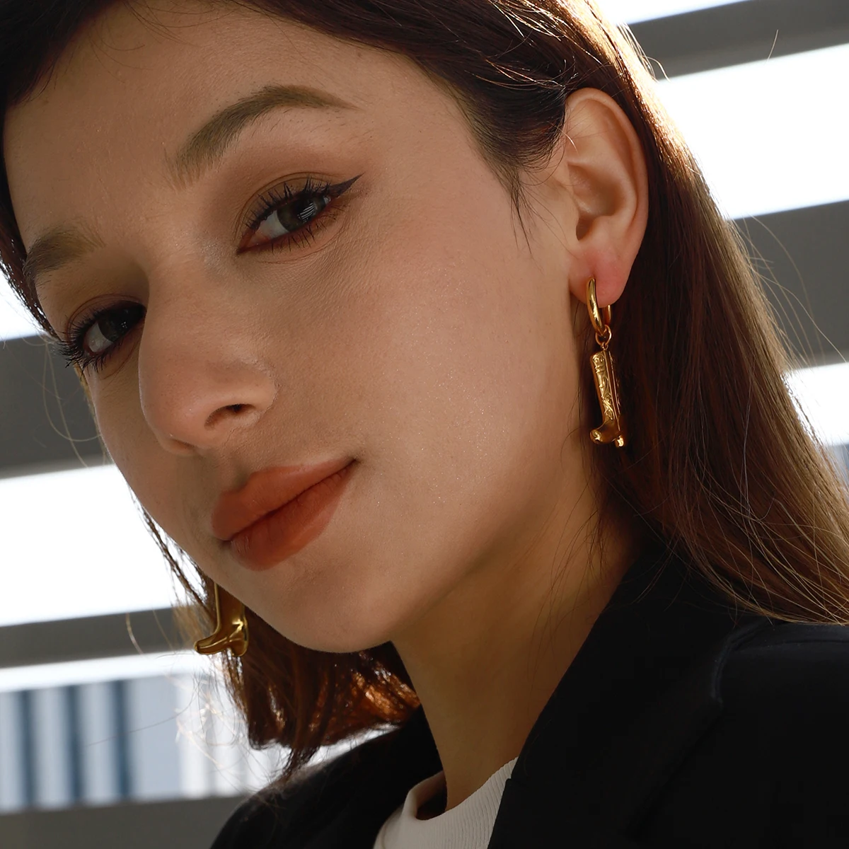 Stainless Steel Drop Earrings Model JDE2411003 4 Stainless Steel Drop Earrings Model JDE2411003 - Image 4