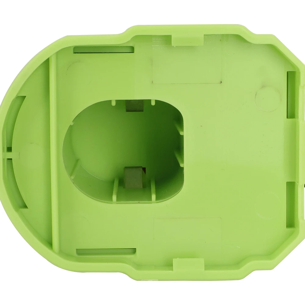 Green Ryobi Jump Starter for 12V Batteries 5 Green Ryobi Jump Starter for 12V Batteries - Image 5