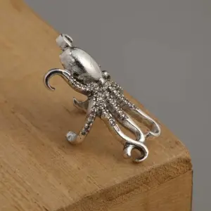 Vintage Octopus Zinc Alloy Ear Cuff for Women 5 Sd055be8a168844189c59853816d0f986S