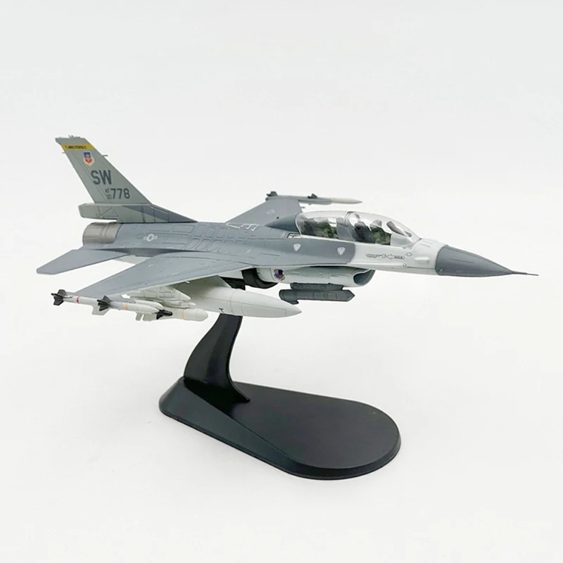 USAF F-16D Fighter Jet Scale Model 1:72 2 USAF F-16D Fighter Jet Scale Model 1:72 - Image 2
