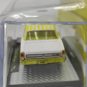 Sd17522a886634184967ce17e23066811F