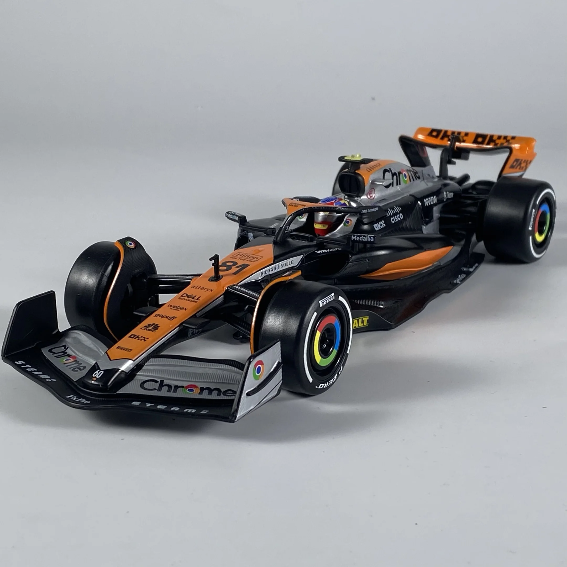 1:24 McLaren MCL60 F1 Diecast Model 8 1:24 McLaren MCL60 F1 Diecast Model - Image 8
