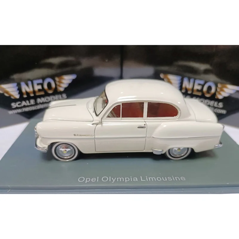 1/43 Opel Sedan Resin Collectible Model 2 1/43 Opel Sedan Resin Collectible Model - Image 2