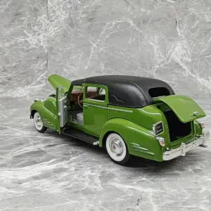 1938 Fleetwood Scale Model Collectible 11 Sd1c97d65b6ca440e8ad1bc8818cfdb37K