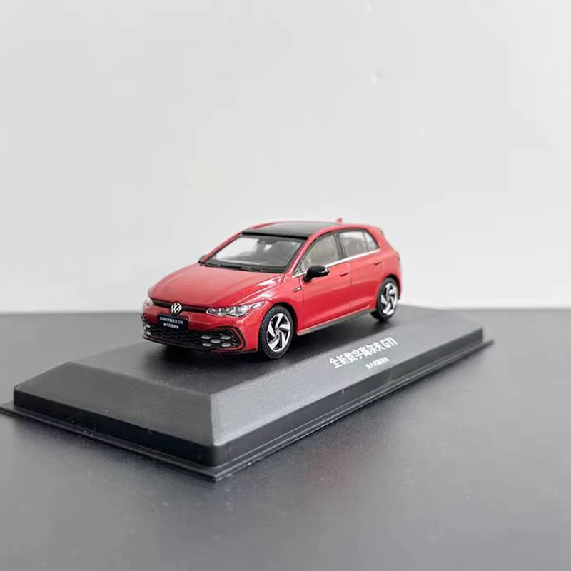 Volkswagen Golf GTI 1:43 Diecast Model in Alloy 5 Volkswagen Golf GTI 1:43 Diecast Model in Alloy - Image 5
