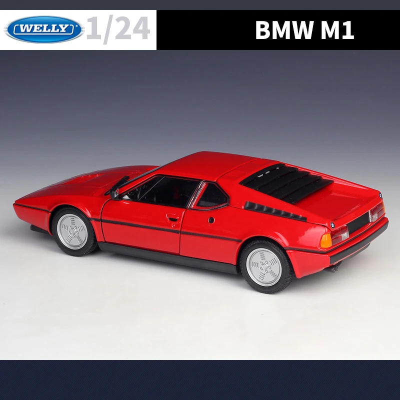 Red BMW M1 1:24 Diecast Model Car 6 Red BMW M1 1:24 Diecast Model Car - Image 6