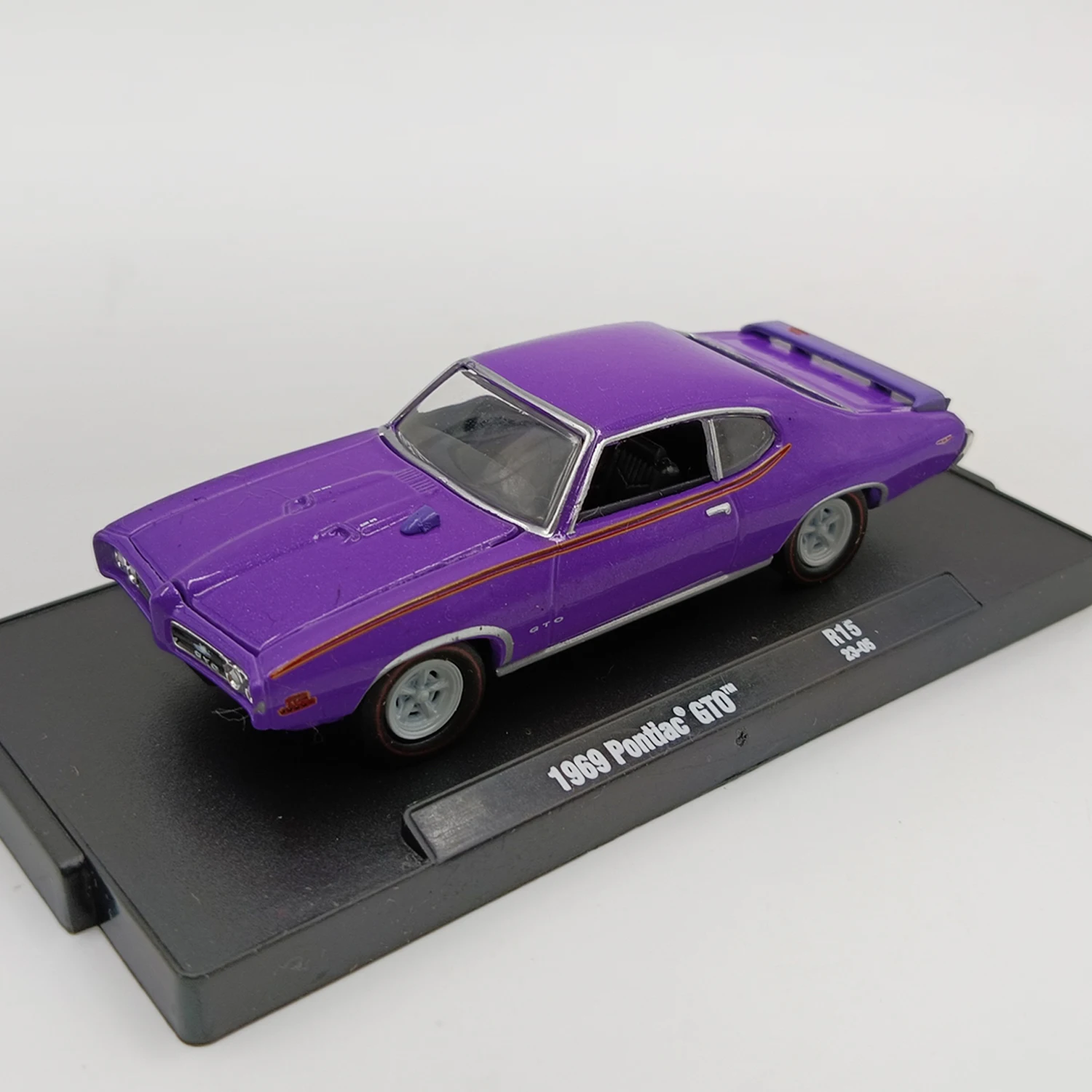 Vibrant Purple 1969 Pontiac GTO Diecast Model 2 Vibrant Purple 1969 Pontiac GTO Diecast Model - Image 2
