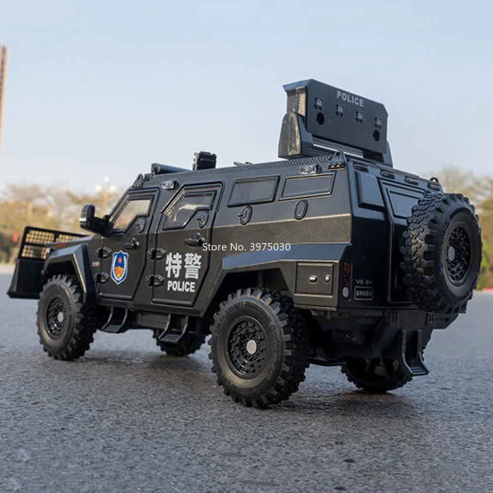 Miniature Police Armored Vehicle Model 1:24 Scale 6 Miniature Police Armored Vehicle Model 1:24 Scale - Image 6