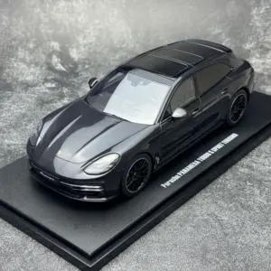 Porsche Panamera Turbo S 1:18 Die-Cast Model 10 Sd3c07d34efad48a98d77a22bf236451ef