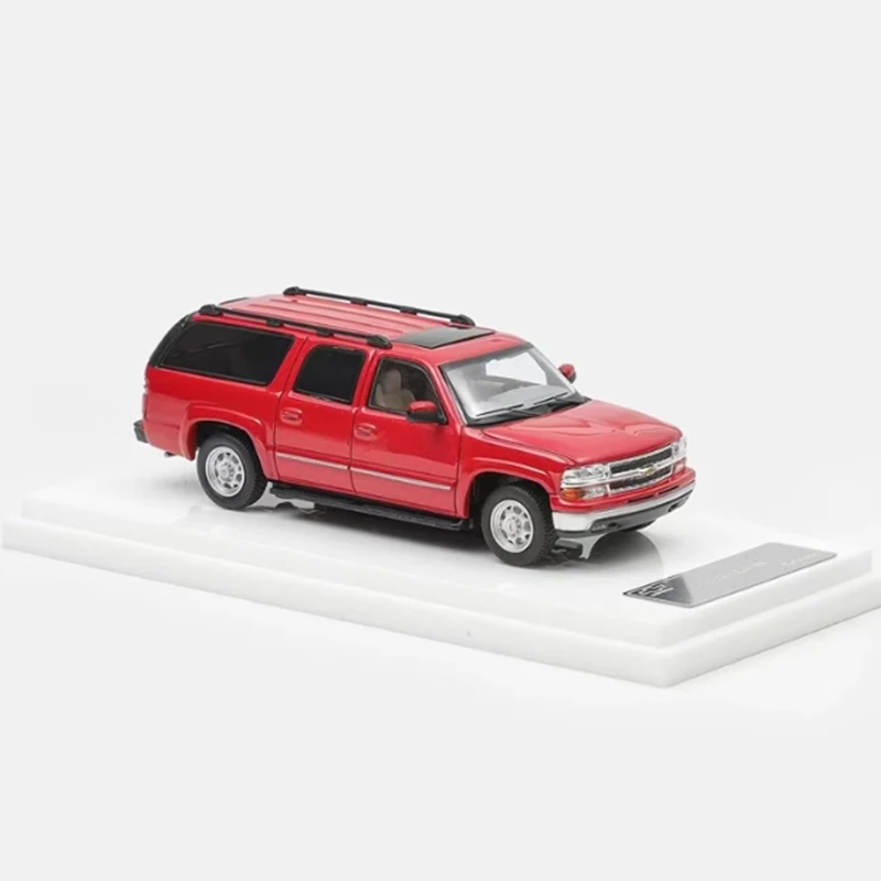 2003 Chevrolet Suburban Diecast Model Collectible 4 2003 Chevrolet Suburban Diecast Model Collectible - Image 4