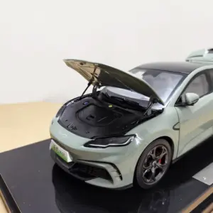 Sd4d90c3418ac4e1990d0d982fa66f01e8