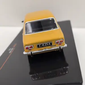 Sd512fc27addb40f88f3d8c0304a8e2e80