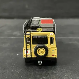 1:64 Scale Land Rover Defender Camel Cup 1989 Model 7 Sd573a6c31344484aa6c0f06191a7f179R