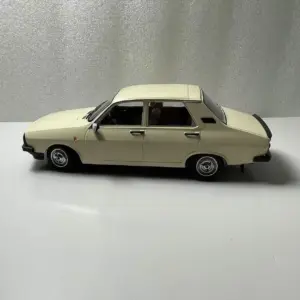 Vintage Beige Dacia 1310 TLX 1:18 Scale Model 9 Sd5c40006e80342d09735dbea3adb4b93D