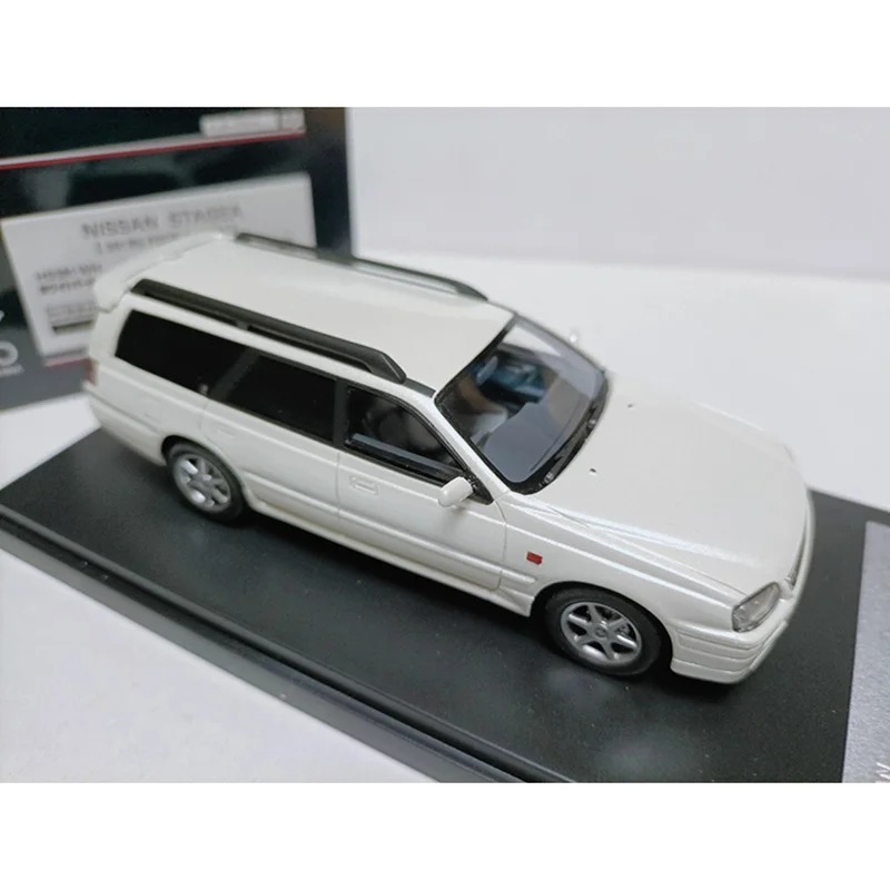 Nissan Stagea 25t RS 1:43 Resin Model 3 Nissan Stagea 25t RS 1:43 Resin Model - Image 3