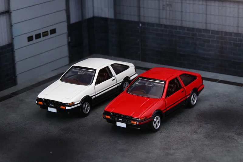 Toyota AE86 Sprinter Trueno Diecast Model 1:64 Scale 5 Toyota AE86 Sprinter Trueno Diecast Model 1:64 Scale - Image 5