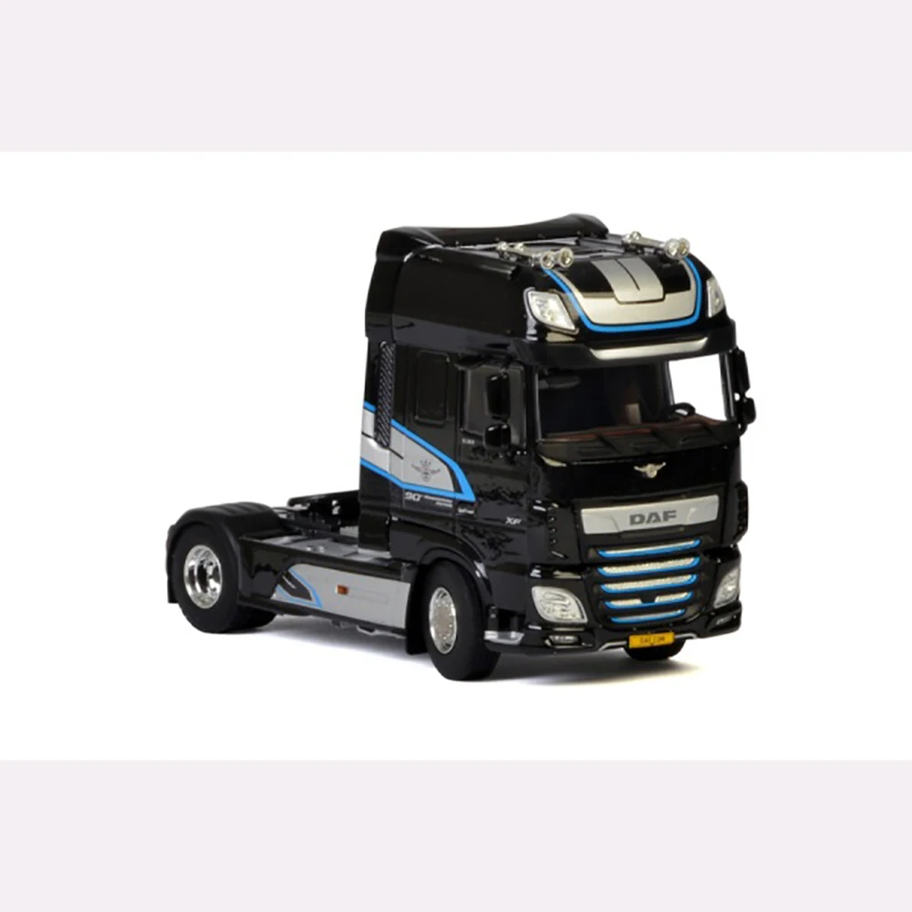 Miniature Daf XF MY2017 4x2 Model for Collectors 2 Miniature Daf XF MY2017 4x2 Model for Collectors - Image 2