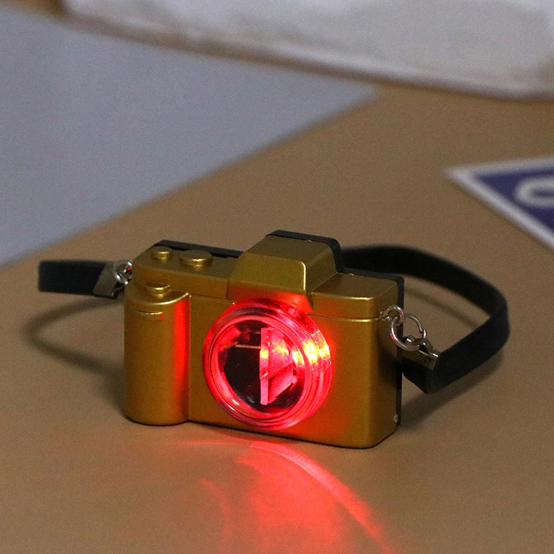 Miniature Retro Camera for Dollhouses in Gold & Silver 4 Miniature Retro Camera for Dollhouses in Gold & Silver - Image 4