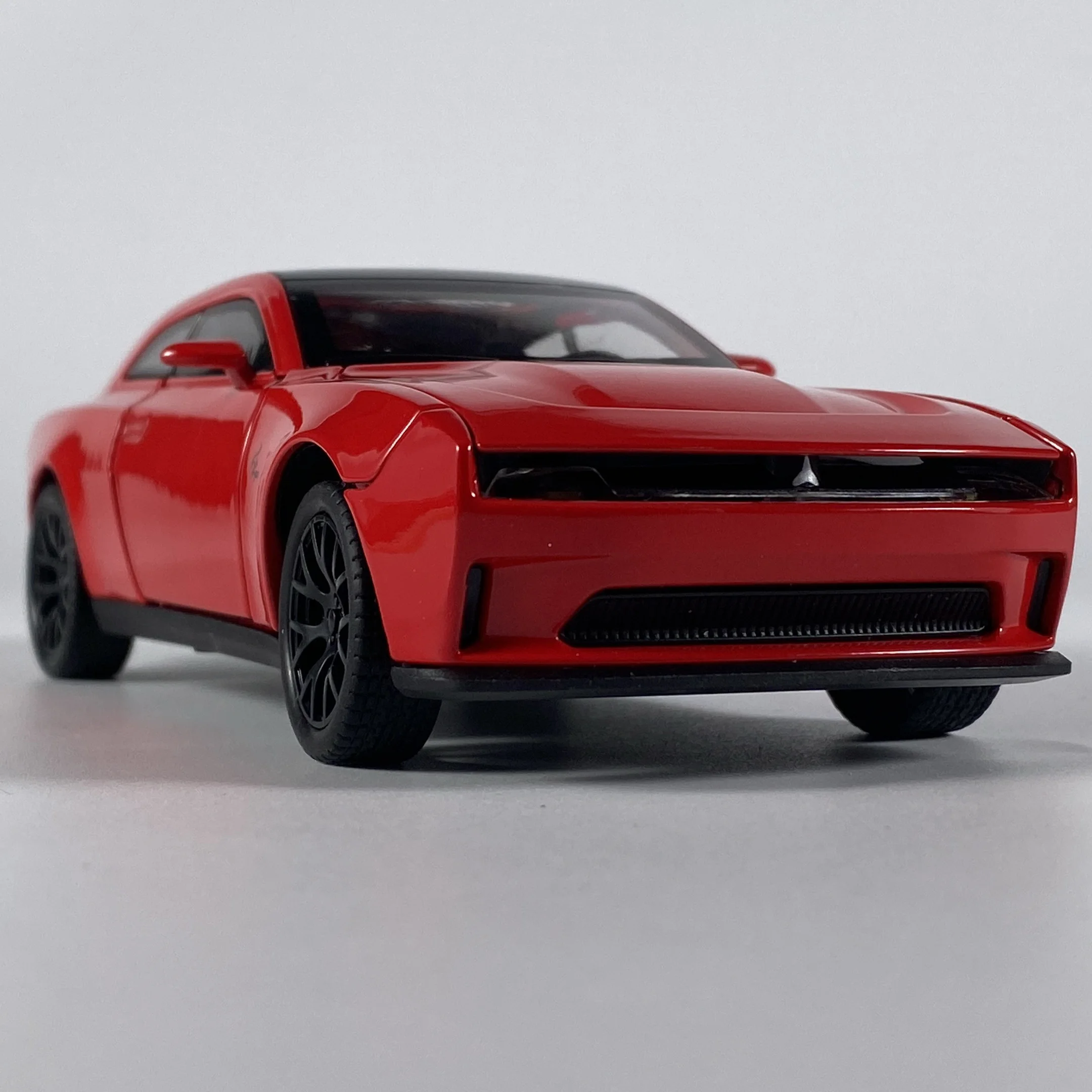 Diecast Dodge Charger Daytona SRT EV Hellcat 1:32 5 Diecast Dodge Charger Daytona SRT EV Hellcat 1:32 - Image 5