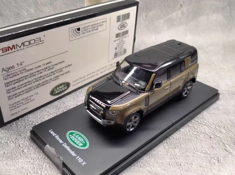 Land Rover Defender 110X Diecast Model 1:43 Scale 8 Land Rover Defender 110X Diecast Model 1:43 Scale - Image 8