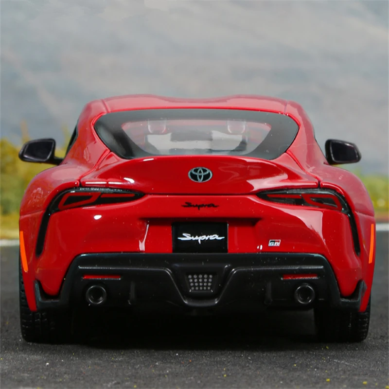 1:24 Toyota Supra GR Diecast Model 4 1:24 Toyota Supra GR Diecast Model - Image 4