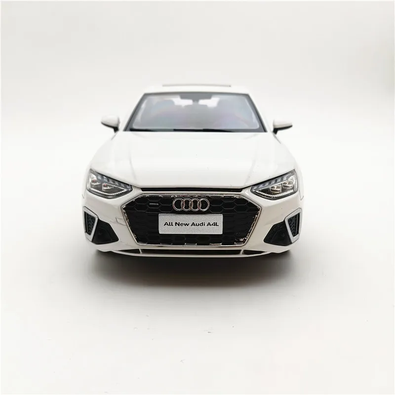 Audi A4L 1:18 Diecast Model Car 3 Audi A4L 1:18 Diecast Model Car - Image 3