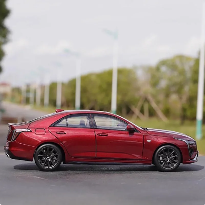 Luxury 1:18 Diecast Cadillac CT4 Model 4 Luxury 1:18 Diecast Cadillac CT4 Model - Image 4