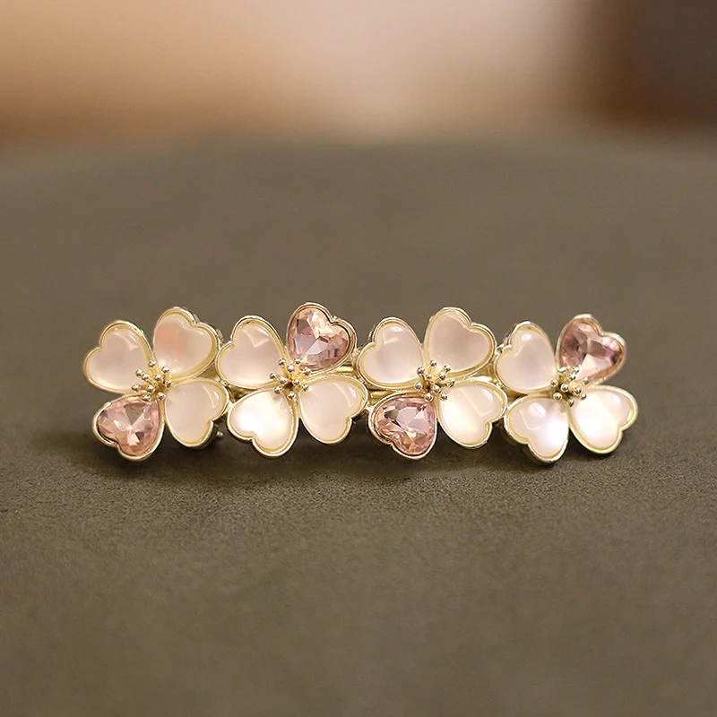 Elegant Floral Hair Clip for Thick Hair 10 Elegant Floral Hair Clip for Thick Hair - Image 10