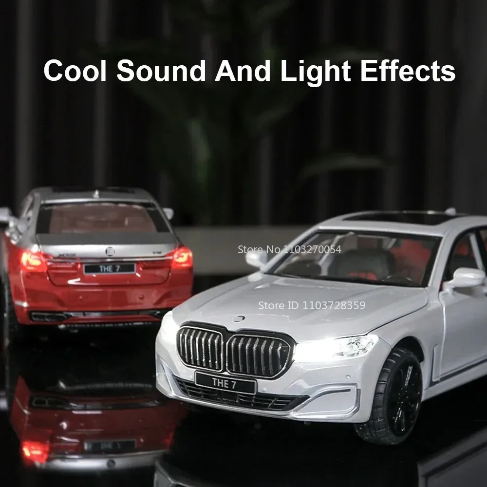 Miniature BMW 1:24 Scale Car Collection Set 3 Miniature BMW 1:24 Scale Car Collection Set - Image 3