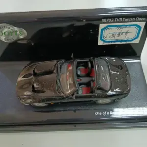 Sd88d111d86b444fb9377ef6123afa208B