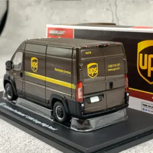 2018 RAM 2500 UPS Model by GreenLight 8 Sd8ad53e0f7de48faa95e69e3db9fa651L