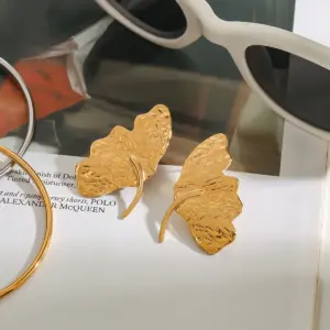 Sd8ef05ce0a694426b7c7375b2378640eR