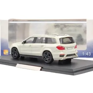 White Resin 1:43 Scale Model Car 10 Sd91fbe77d2c14f86b15302755351cf02K